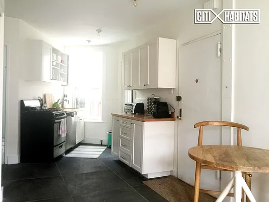 Rented by Citi Habitats | media 15