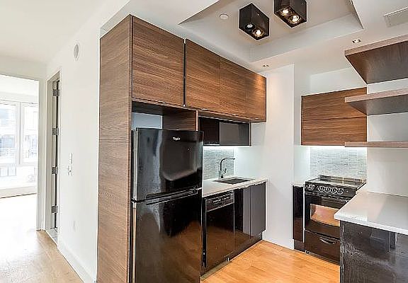 4th image of 69 Ten Eyck St #2I