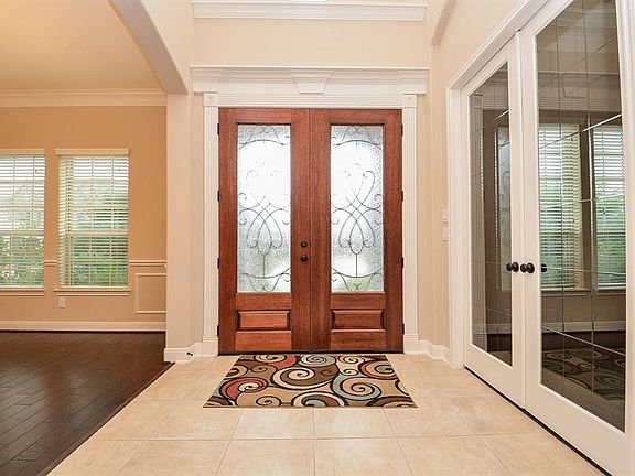 4th image of 17422 Hankar Way