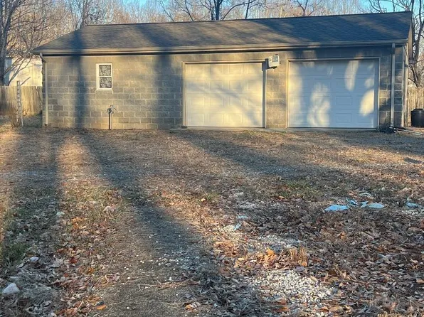 1091 Twilight Dr, Bedford, VA 24523