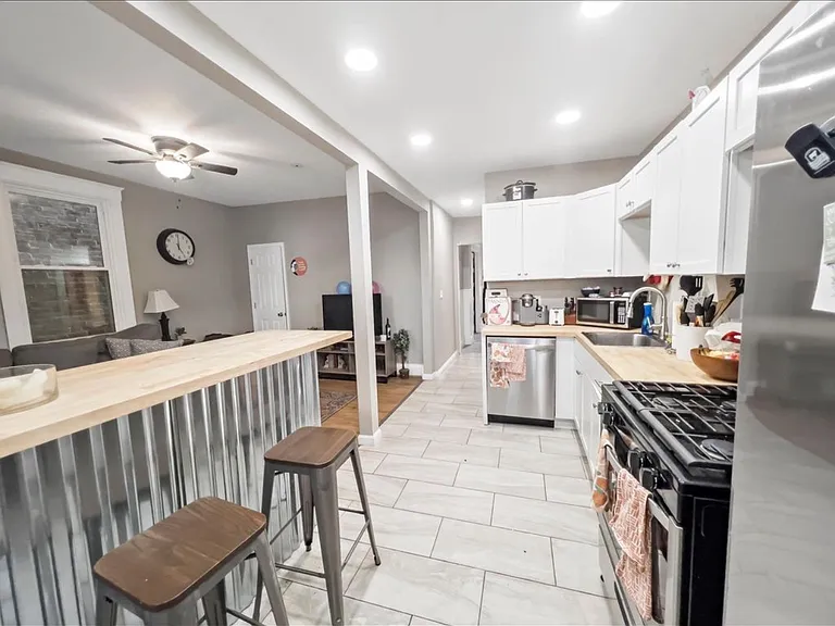 3236 Bishop St #1 — Photo 7