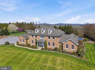 2 Breezy Knl, Lititz, PA 17543