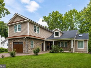 15 Wilfred Dr, Morrisville, PA 19067