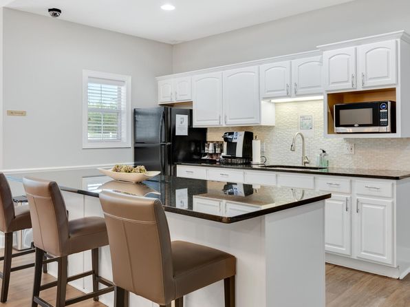 8600 Evergreen Trl #103