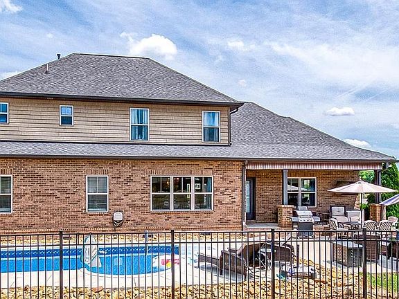5th image of 114 Pheasant Walk Dr