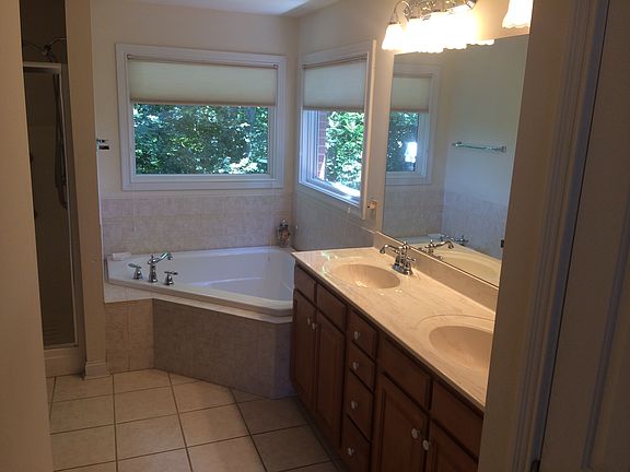 4th image of 1394 Sequoia Dr