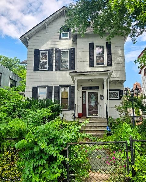 1st image of 65 Lincoln St
