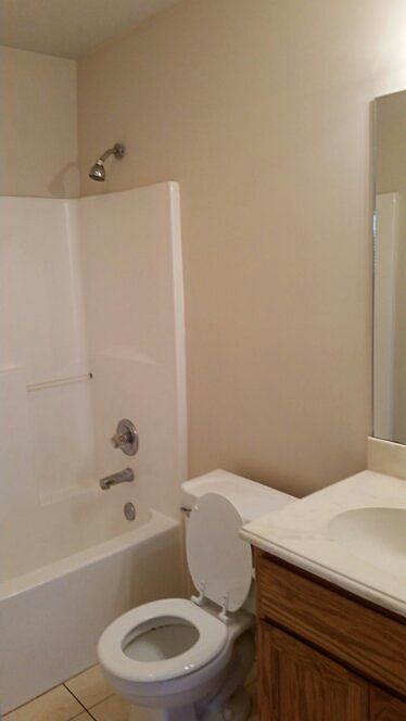 Bathroom 2_04052018