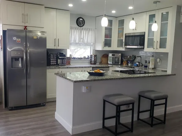 124 Valencia F, Delray Beach, FL 33446