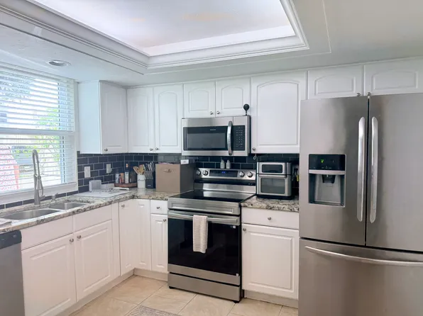 5084 Marsh Field Rd #77, Sarasota, FL 34235