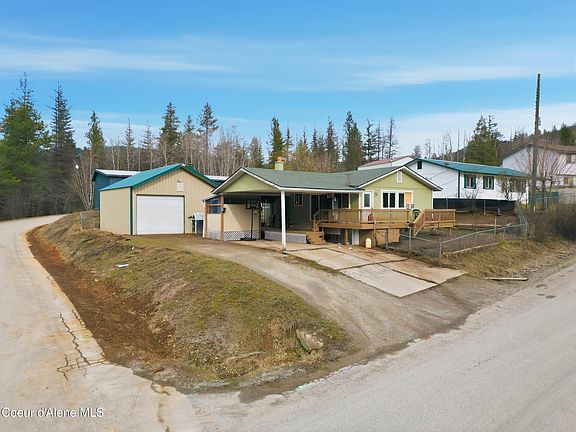 2nd image of 208 Rio Vista St