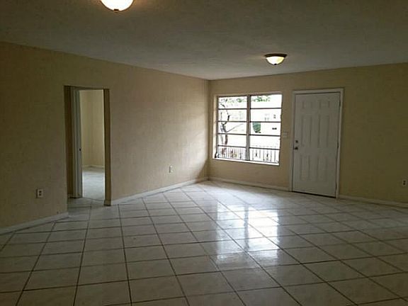 5th image of 18831 NW 23rd Ct