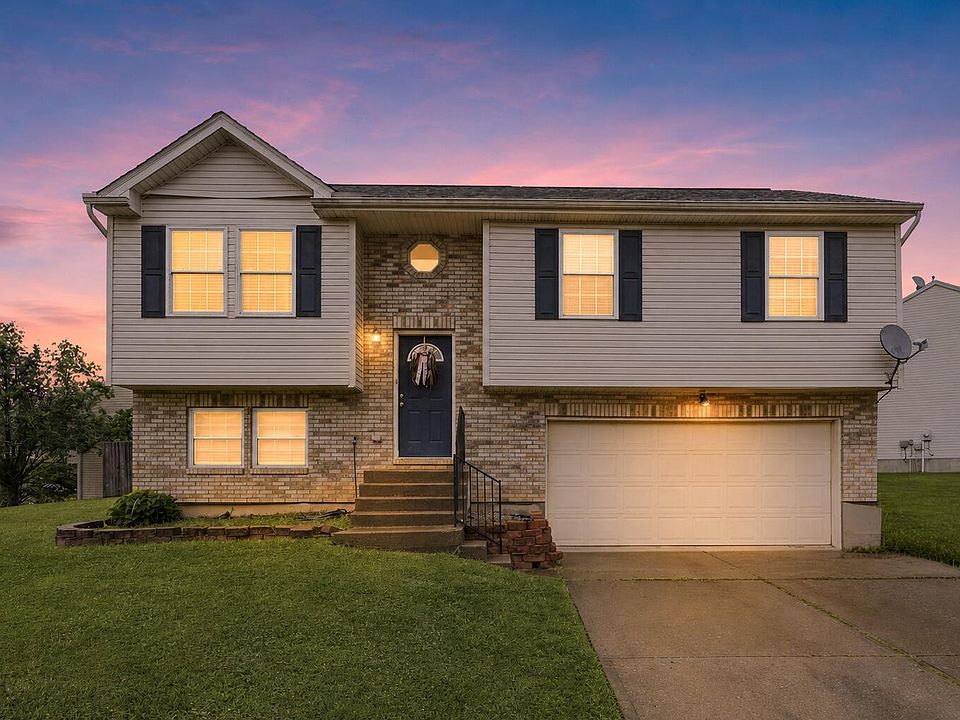 1st image of 262 Redwood Dr