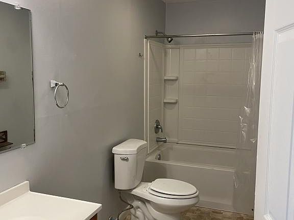 5th image of 4189 Woodland Dr