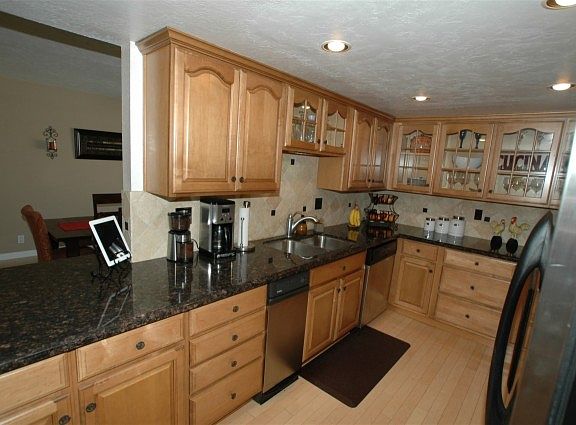 3rd image of 24328 Manzanita Dr