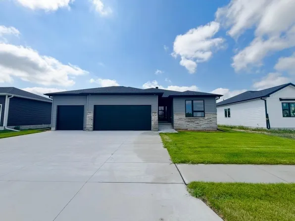 2498 56th Ave, Columbus, NE 68601