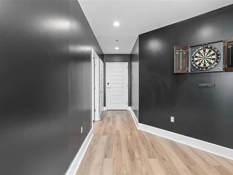 1080 Peachtree St NE #2110 — Photo 28