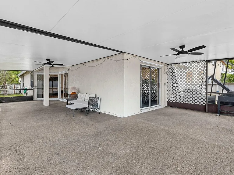 11804 NW 13th St — Photo 27