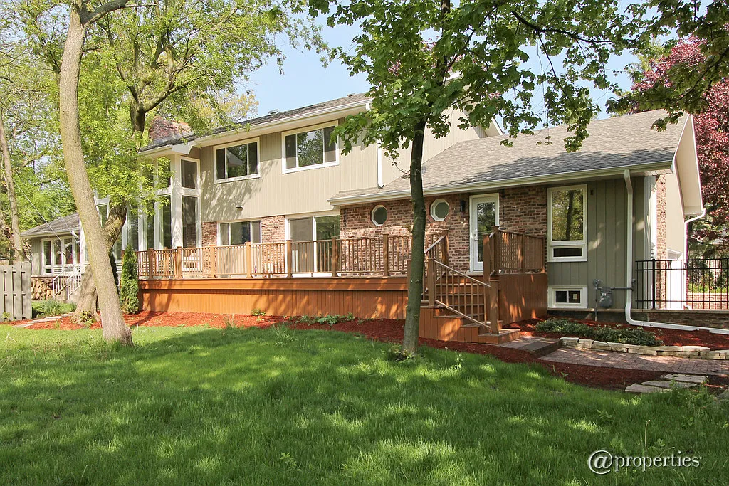 1526 Sheridan Rd photo 1