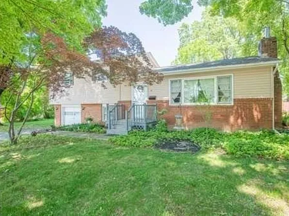 5 ASPINWALL Road, Red Hook, NY 12571