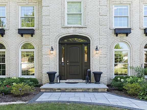 2nd image of 2265 River Woods Dr