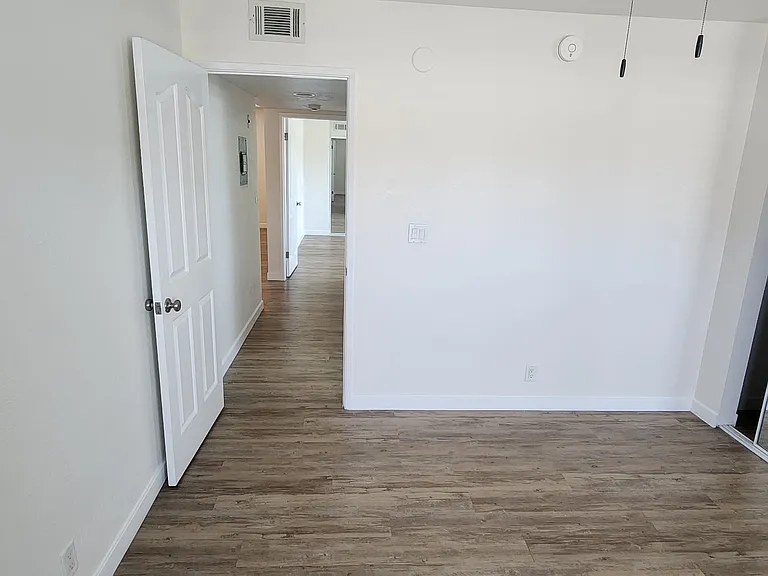 11264 Morrison St #303 — Photo 7
