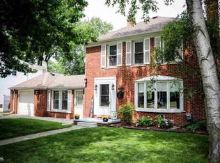 22111 Sunnyside St, Saint Clair Shores, MI 48080