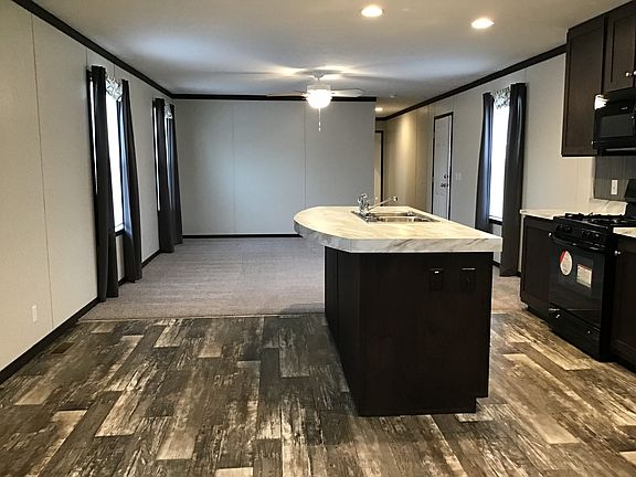 3rd image of 2050 Four Seasons Dr #32