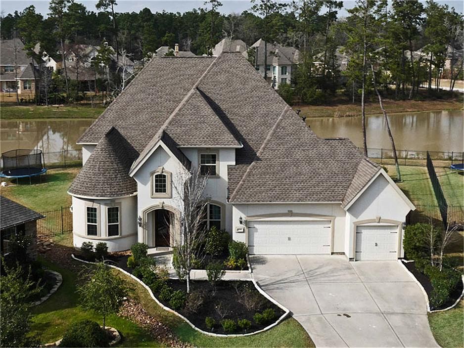 1st image of 10 Celeste Ct