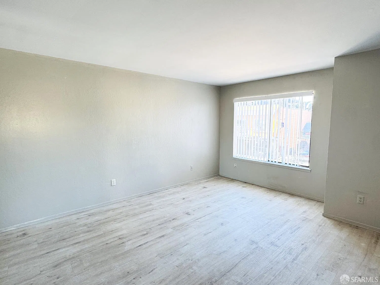 2 bed, 1.0 bath, 600 sqft, $2,998 — Photo 4