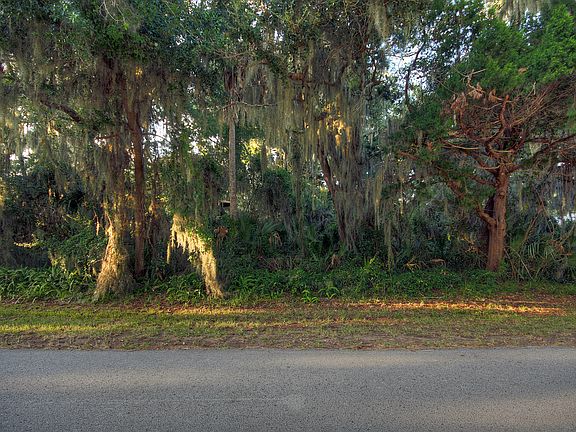 3rd image of 3524 Shore Dr