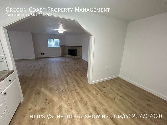 3rd image of 426 NW 22nd St