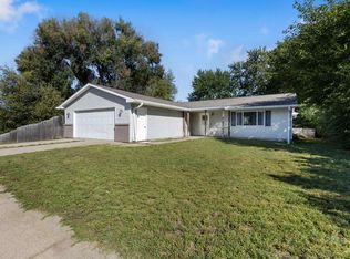 614 W 3rd St, Canton, SD 57013