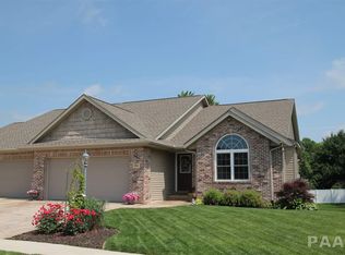 624 Mickel Pkwy, Washington, IL 61571