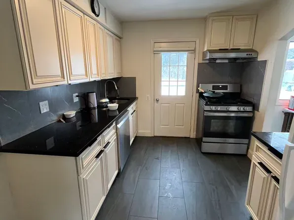 (undisclosed Address), Hicksville, NY 11801