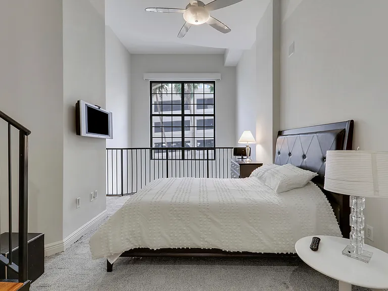 801 S Olive Ave #223 — Photo 17