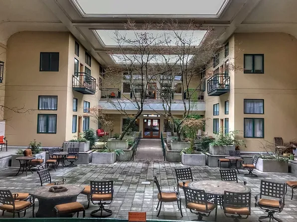 650 W 12th Ave APT 114, Eugene, OR 97402