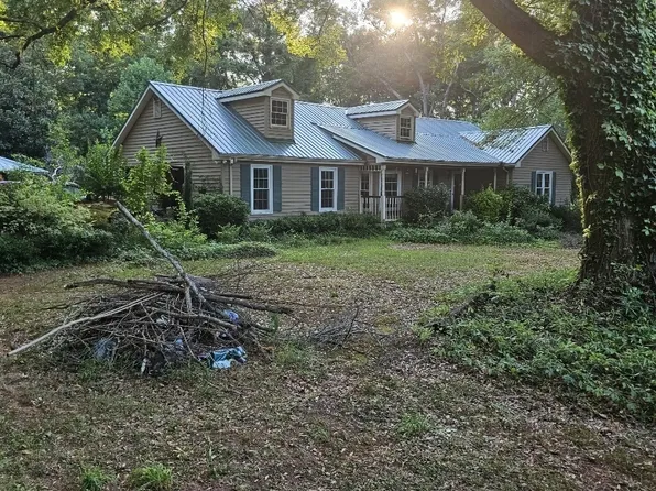 805 Doster Cir, Winder, GA 30680