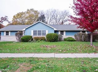 13214 Hickory Ln, Woodstock, IL 60098