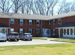 3662 Park Ave APT 2N, Wantagh, NY 11793