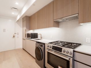 3 Court Sq #518, Long Island City, NY 11101