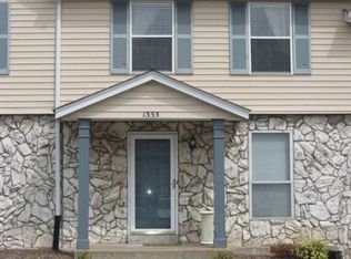 1333 Sunny Trail Ct, O'Fallon, MO 63366