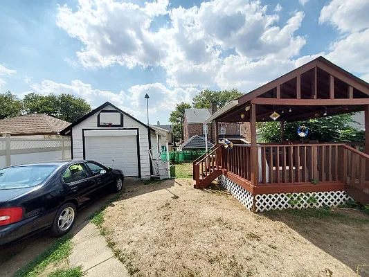 Sold by The Encore Property Group | media 11