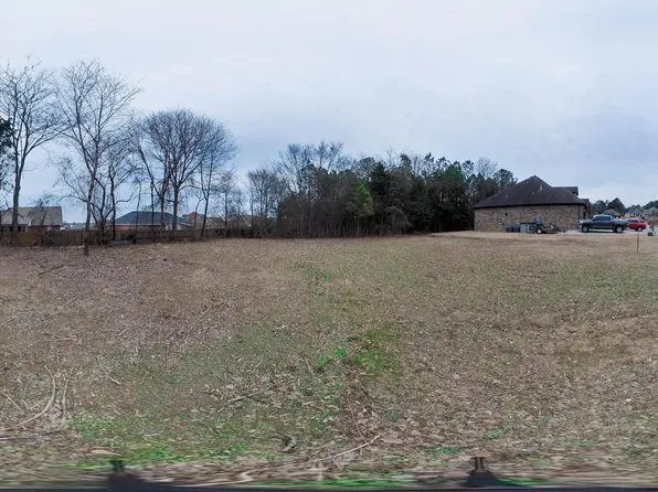 2308 Valley Dr, Searcy, AR 72143