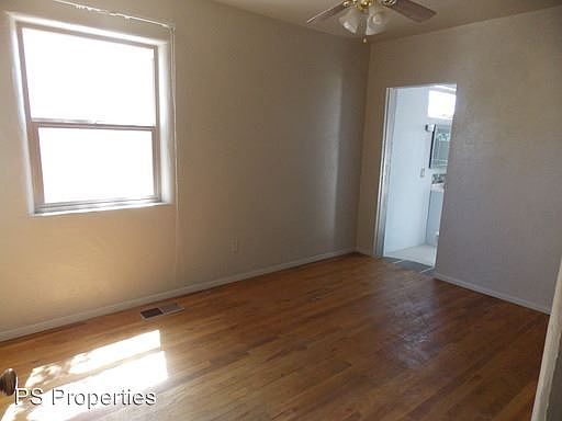 5th image of 1325 Vassar Dr NE
