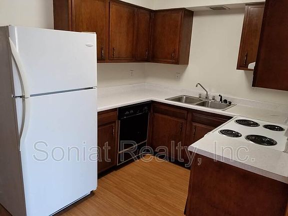 4th image of 3029 16th St Unit C-3029c