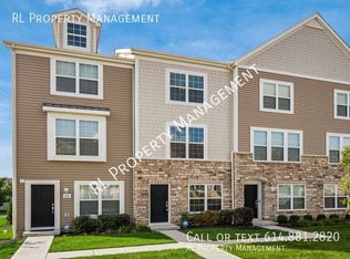 228 Autumn Ridge Cir, Pickerington, OH 43147