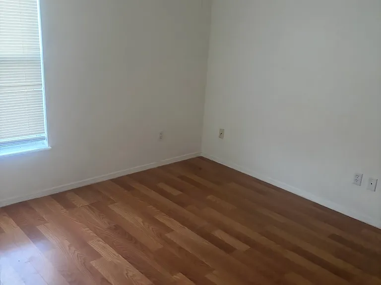 3210 Saint Augustine Ct — Photo 13