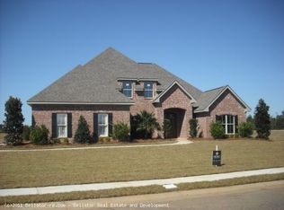 27449 French Settlement Dr, Daphne, AL 36526