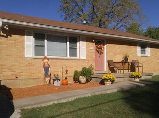 911 Bluffside Rd, Columbia, IL 62236